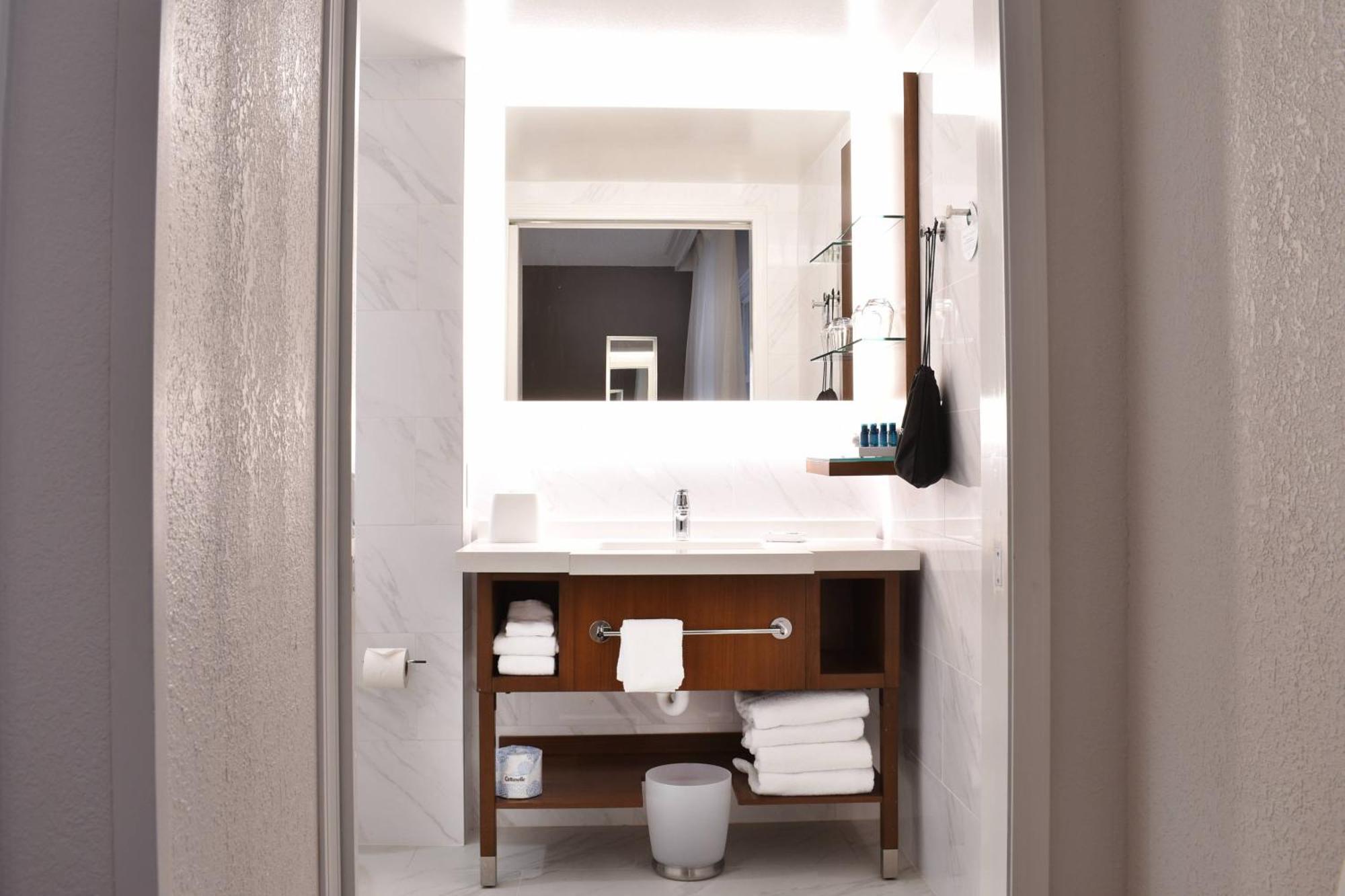 Delta Hotels By Marriott Indianapolis East Εξωτερικό φωτογραφία